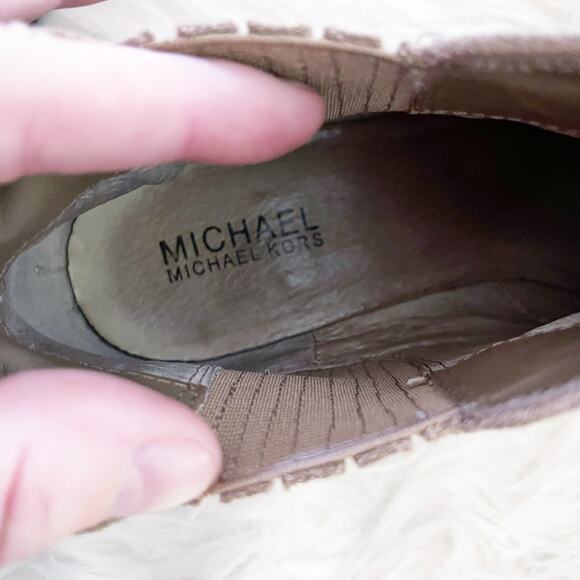 Michael Michael Kors Shaw Suede Chelsea Bootie - Picture 4 of 7